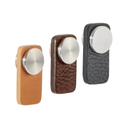 Lederknopf mit Zuglasche