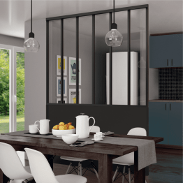 Glasrahmensystem mit geschlossener Brüstung