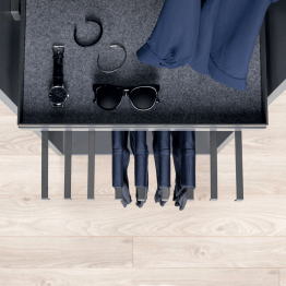 Porte-pantalons et rangement