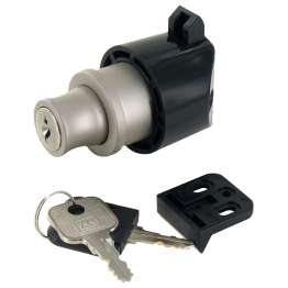 Serrure à poussoir à clé