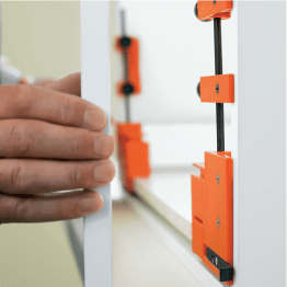Pointeur attache façade METABOX