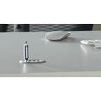 Kabeldurchführung mit USB-Ladegerät und USB-Anschluss