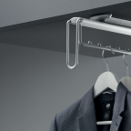 Kleerhanger op geleider