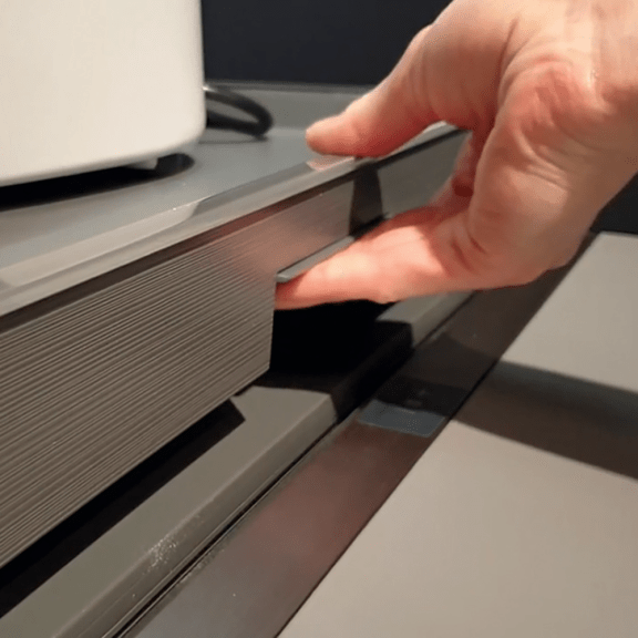 Gemotoriseerde hoekset QANTO PULL-OUT