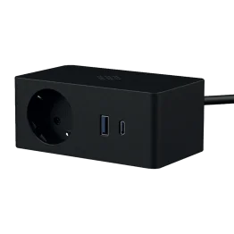 Multipoort stopcontact en inductielader Versa Q.