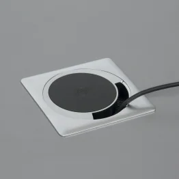 Draadloze oplader voor smartphone en kabeldoorvoer